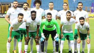 خوفا من تمرد اللاعبين.. المصري يجهز مستحقاتهم المتأخرة