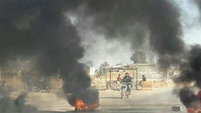 هجوم صاروخي جديد على القاعدة الأمريكية في حقل العمر النفطي بسوريا