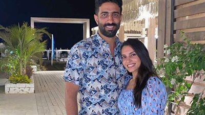 كارمن سليمان تنشر صورة رومانسية مع زوجها مصطفى جاد