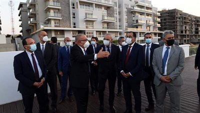 رئيس الوزراء يشهد الانتهاء من المرحلة الأولى لمشروع 
