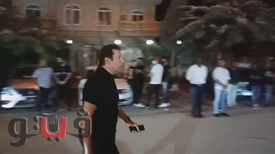 هاني رمزي ودياب وحكيم أول الحضور لعزاء شقيق رامي صبري| فيديو وصور