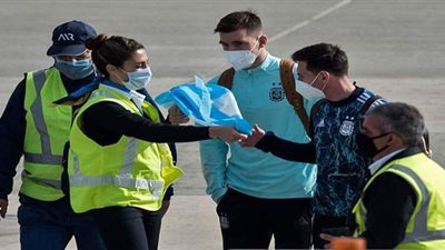 مطار جزر مالفيناس يحذر ميسي من كارثة في انتظاره حال عودته إلى برشلونة