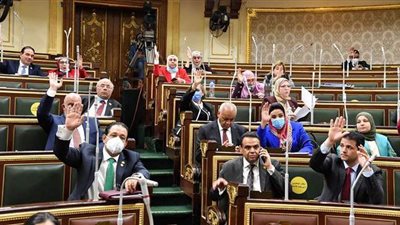 كيف نظم قانون الخدمة المدنية الرعاية الاجتماعية والرياضية للموظفين؟