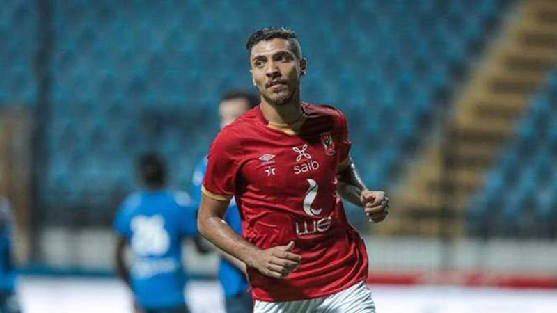 محمد شريف لاعب النادي