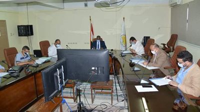 نائب رئيس جامعة الوادي الجديد يترأس اجتماع مجلس الدراسات العليا والبحوث