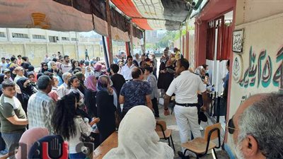 طلاب علمي الرياضة بالإسماعيلية: امتحان الجبر والهندسة طويل ومحتاج وقت