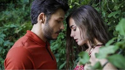 تعرف على أبطال المسلسل التركي أسقف زجاجية