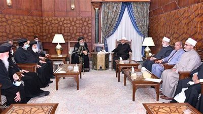 البابا تواضروس يهنئ شيخ الأزهر: عيد الأضحى يحمل معاني التضحية والبذل