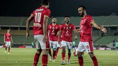 العاشرة يا أهلي.. هل ينجح أفشة وشريف في هز شباك كايزر تشيفز؟