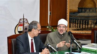 بروتوكول تعاون بين الأوقاف والاتصالات بشأن مشروعات التطوير المؤسسي