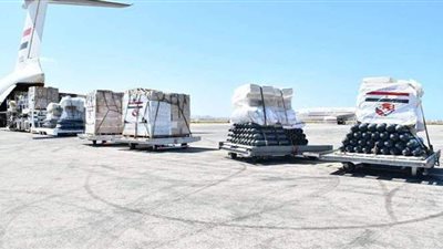 3 طائرات عسكرية تنقل أطنانا من الأدوية والمستلزمات الطبية إلى تونس