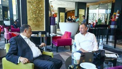 أخبار الأهلي/ عبد الحفيظ وعدلي يعاينان ملعب مران الفريق بالمغرب.. والسفير المصري يزور البعثة