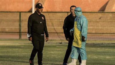 دوري أبطال أفريقيا | تعقيم أدوات التدريب في مران الأهلي بالمغرب