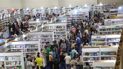مصر تقرأ ليس شعارا.. رقم غير مسبوق لزائري معرض القاهرة للكتاب في يومه قبل الأخير