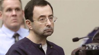 العدل الأمريكية توبخ FBI لتراخيه في كشف فضائح طبيب منتخب الجمباز الجنسية