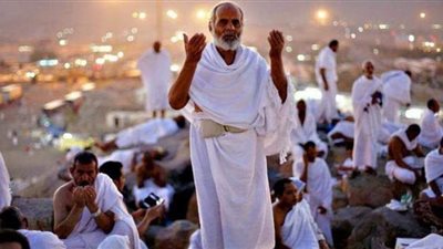 فضائل يوم عرفة وحكم صيامه