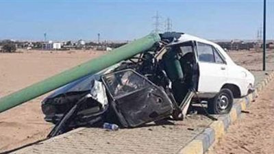 إصابة 5 أشخاص بحادث تصادم سيارة برصيف بالساحل الشمالي