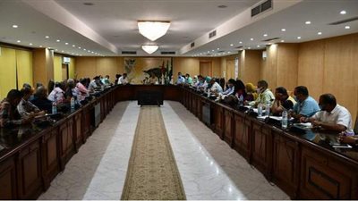 محافظ الفيوم: مراجعة ملفات أملاك الدولة وحصر الحالات العاجلة