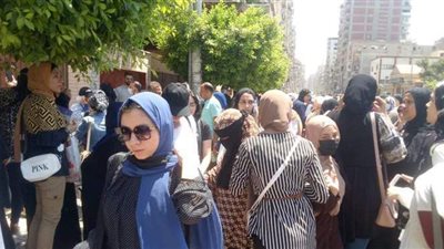 بث مباشر.. تباين آراء طلاب الثانوية حول امتحان الجغرافيا بالدقهلية | فيديو