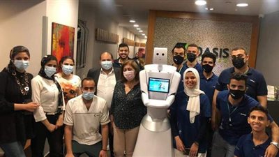 تدشين روبوت مصري بأيدي طلاب هندسة المنصورة لخدمة المستشفيات