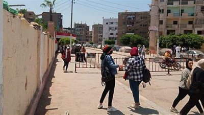 غياب 64 طالبا عن امتحان الجغرافيا.. وتحرير 3 محاضر تهكير تاب بالقليوبية