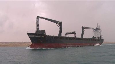 انتظام حركة الملاحة وتداول البضائع بميناء الإسكندرية