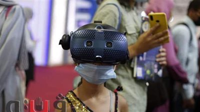 هيثم الحاج علي: إقبال جماهيري متميز على جناح وكالة الفضاء المصرية بمعرض الكتاب