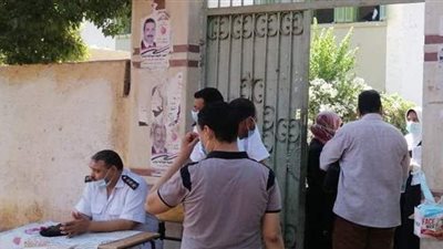 16 ألف طالب بالثانوية العامة يستعدون لامتحان الكيمياء في أسيوط