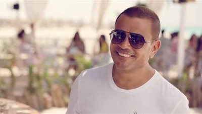 «اتقل».. كل ما تريد معرفته عن أغنية عمرو دياب الجديدة