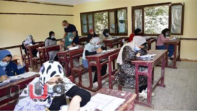 التعليم ترصد 10 حالات غش إلكترونى بامتحان الكيمياء للثانوية العامة