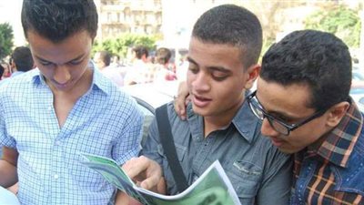 تباين آراء الطلاب حول امتحان الكيمياء بالإسماعيلية