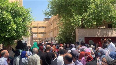 طالب ثانوية عامة بعد امتحان الكيمياء في المنصورة: بدعي للأهلي يكسب أفريقيا