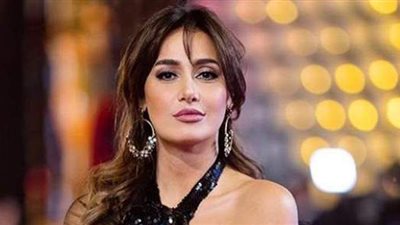 حلا شيحة تفجر مفاجأة جديدة عن تحريمها للفن.. وترد على أشرف زكي