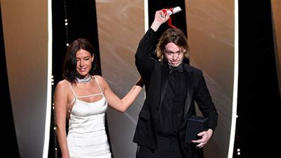 جوائز كان 2021.. الأمريكي «كاليب لاندري» يحصد لقب أفضل ممثل