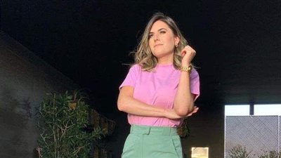 الأصفر والأزرق والموف أحدث تقاليع موضة لبس العيد.. صور