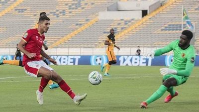 مدرب كايزر تشيفز: الطرد قتل المباراة ومنح اللقب للأهلي