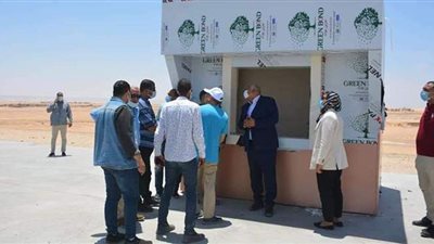 محافظ الوادي الجديد يتفقد أعمال استكمال الممشى السياحي شمال الخارجة