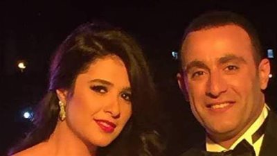 أحمد السقا يوجه رسالة لياسمين عبد العزيز: عشرة عمري الجدعة