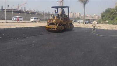رصف الطبقة الأسفلتية بالمنيرة وتركيب الإنترلوك جنوب الجيزة | صور