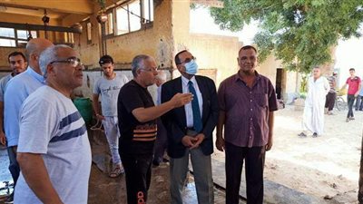 محافظ شمال سيناء يتفقد المجازر ويتابع استعدادات العيد | صور