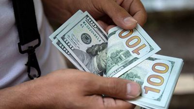 سعر الدولار فى البنوك المصرية بنهاية تعاملات اليوم الأحد 18-7-2021