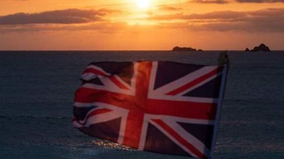 بريطانيا تسجل تراجعا طفيفا في إصابات ووفيات كورونا اليومية