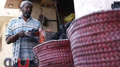 بث مباشر | لو عايز تشوي لحمة الأضحية.. أحد تجار الفحم يقدم لك طريقة مثالية