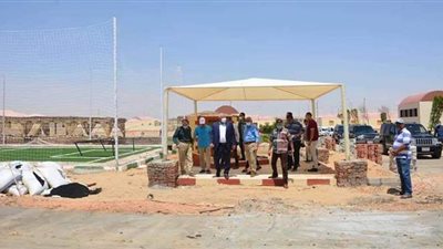 محافظ الوادي الجديد يتابع سير العمل بمشروع بشاير خير