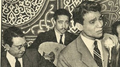صورة نادرة لعبد الحليم حافظ عام 1952