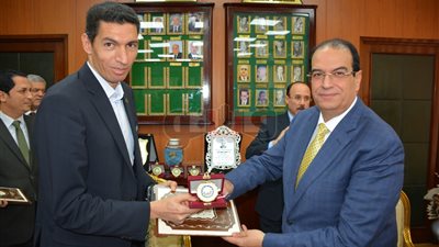 محافظ الدقهلية يكرم جهاد جريشة ولاعبي منتخب مصر للكاراتيه