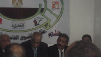 تجمع قنا توزيع 15 ألف استمارة 