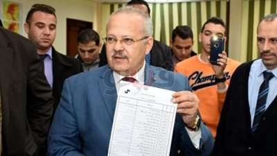 رئيس جامعة القاهرة يعلن نتيجة الجولة الأولى لانتخابات الطلاب