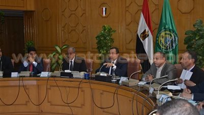 بالصور.. محافظ الإسماعيلية يستعرض المشكلات الجماهيرية التي تم حلها