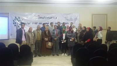 وكيل «آداب عين شمس»: علينا أن ندرك عظمة جذورنا وأصولنا (صور)